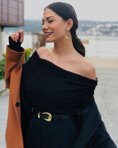 Demet Özdemir seksi ifşa fotoğrafı 87140