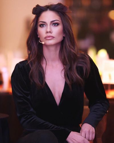 Demet Özdemir seksi ifşa fotoğrafı 87120