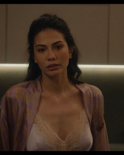 Demet Özdemir seksi ifşa fotoğrafı 1280