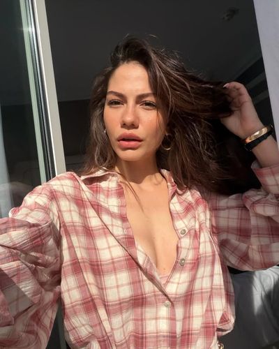 Demet Özdemir seksi ifşa fotoğrafı 1348