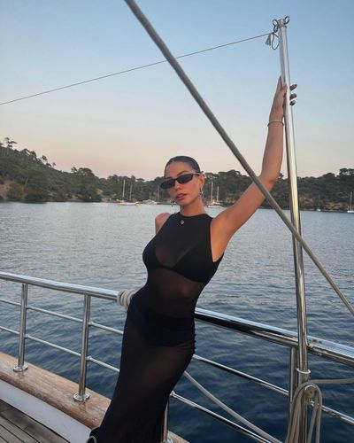 Demet Özdemir seksi ifşa fotoğrafı 88123