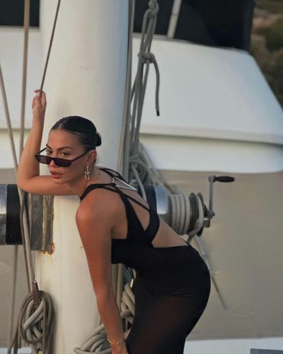 Demet Özdemir seksi ifşa fotoğrafı 88111