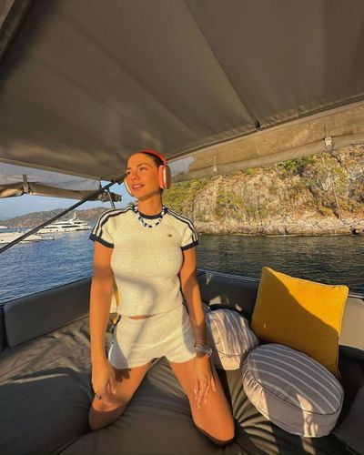 Demet Özdemir seksi ifşa fotoğrafı 88103