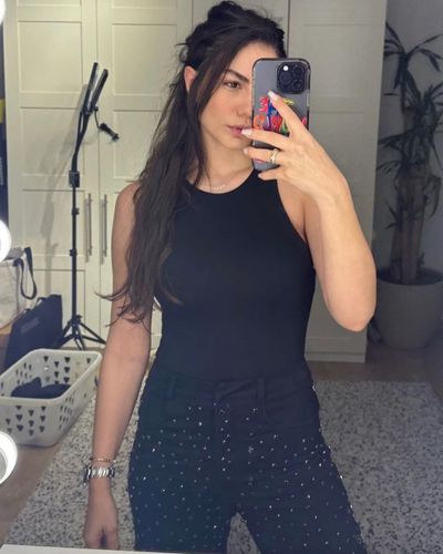 Demet Özdemir seksi ifşa fotoğrafı 88040