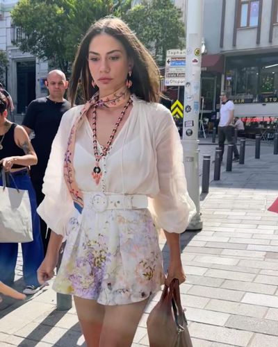 Demet Özdemir seksi ifşa fotoğrafı 88022