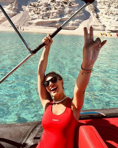 Demet Özdemir seksi ifşa fotoğrafı 87848