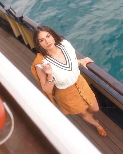 Demet Özdemir seksi ifşa fotoğrafı 87818