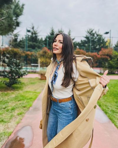 Demet Özdemir seksi ifşa fotoğrafı 87801