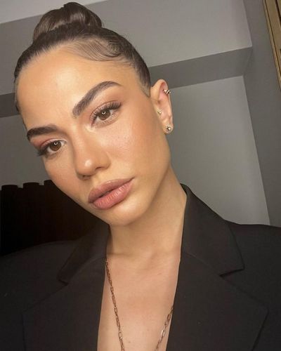 Demet Özdemir seksi ifşa fotoğrafı 87712