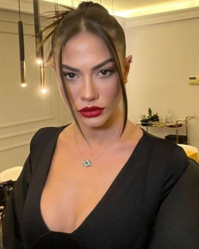 Demet Özdemir seksi ifşa fotoğrafı 87621