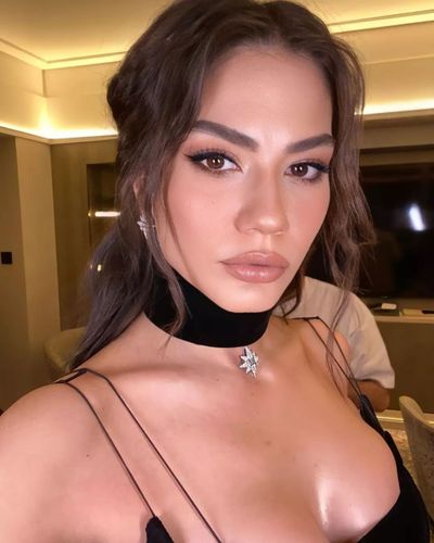 Demet Özdemir seksi ifşa fotoğrafı 87590
