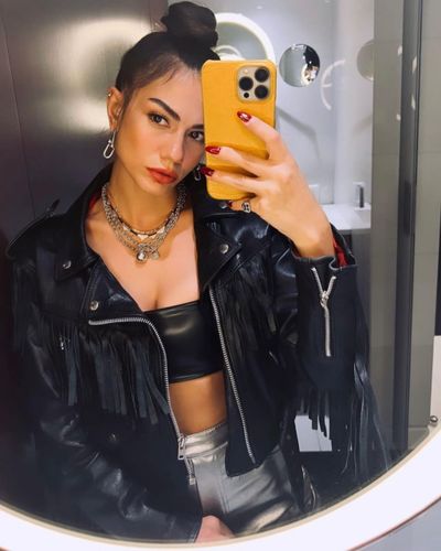 Demet Özdemir seksi ifşa fotoğrafı 87580