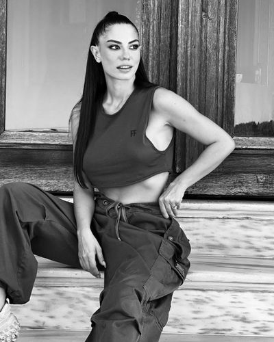 Demet Özdemir seksi ifşa fotoğrafı 87557