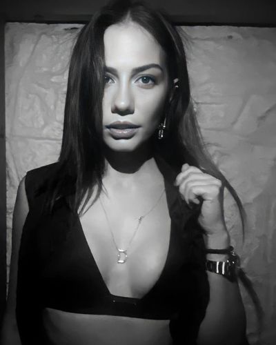 Demet Özdemir seksi ifşa fotoğrafı 87530