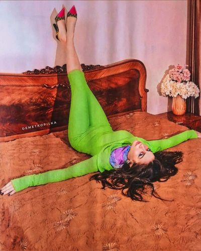 Demet Özdemir seksi ifşa fotoğrafı 87410