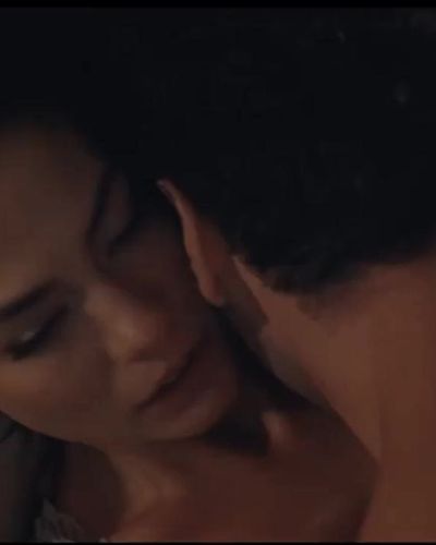 Demet Özdemir seksi ifşa fotoğrafı 3 — Aşk Taktikleri (2022)
