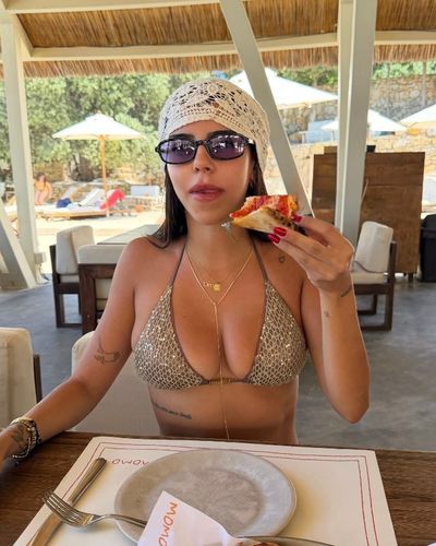 Demet Öztürk seksi ifşa fotoğrafı 50