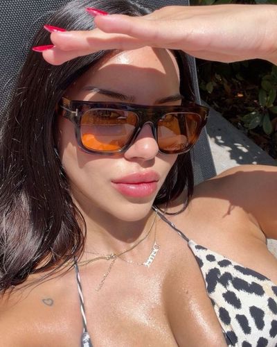 Demet Öztürk seksi ifşa fotoğrafı 69