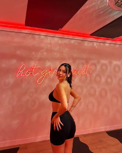 Demet Öztürk seksi ifşa fotoğrafı 75