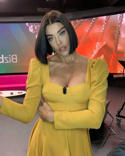 Deniz Akkaya seksi ifşa fotoğrafı 124