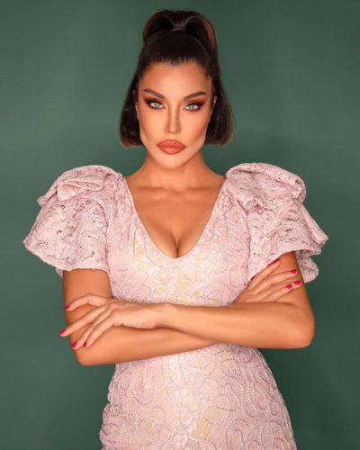 Deniz Akkaya seksi ifşa fotoğrafı 132