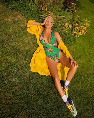 Deniz Akkaya seksi ifşa fotoğrafı 202