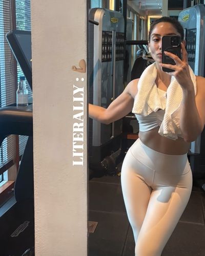 Deniz Aksoy seksi ifşa fotoğrafı 46