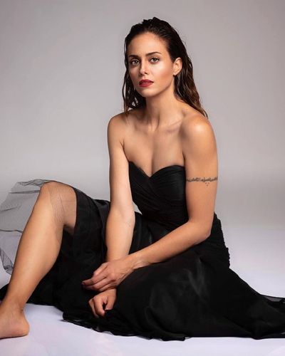 Deniz Barut seksi ifşa fotoğrafı 7