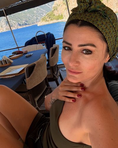 Deniz Çakır seksi ifşa fotoğrafı 234