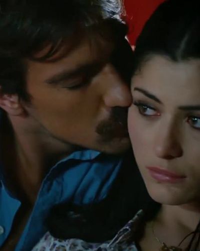 Deniz Çakır seksi ifşa fotoğrafı 13 — İffet (2017)