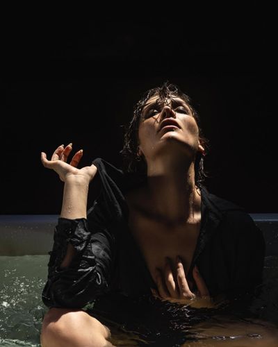 Deniz Işın seksi ifşa fotoğrafı 6