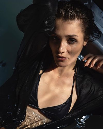 Deniz Işın seksi ifşa fotoğrafı 7