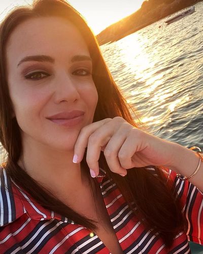 Deniz Uğur seksi ifşa fotoğrafı 1