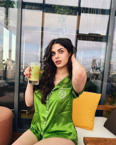 Derin Talu seksi ifşa fotoğrafı 24