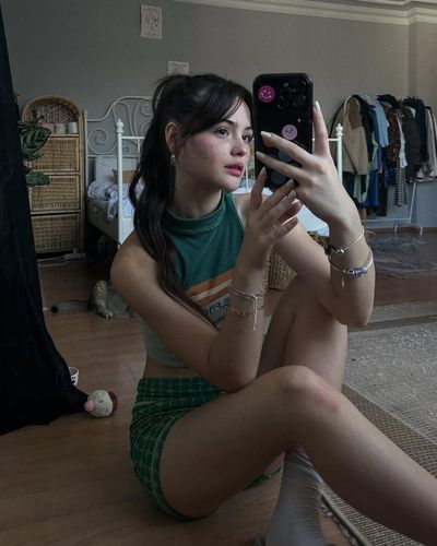 Derya Pınar Ak seksi ifşa fotoğrafı 65
