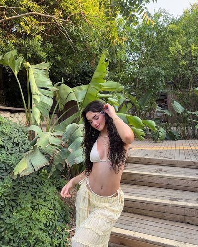 Derya Pınar Ak seksi ifşa fotoğrafı 86