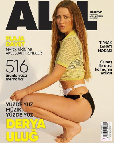 Derya Uluğ seksi ifşa fotoğrafı 110