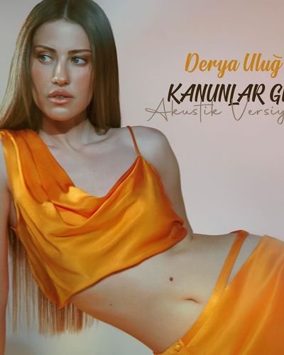 Derya Uluğ seksi ifşa fotoğrafı 177