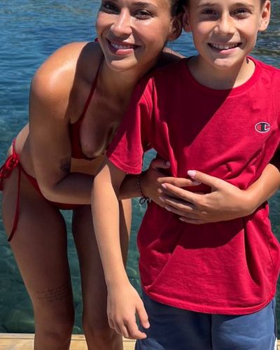 Devrim Özkan seksi ifşa fotoğrafı 450