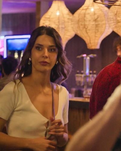 Devrim Özkan seksi ifşa fotoğrafı 10 — Mavi Mağara (2024)