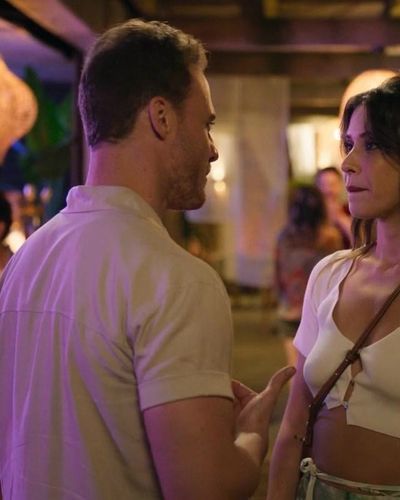 Devrim Özkan seksi ifşa fotoğrafı 12 — Mavi Mağara (2024)