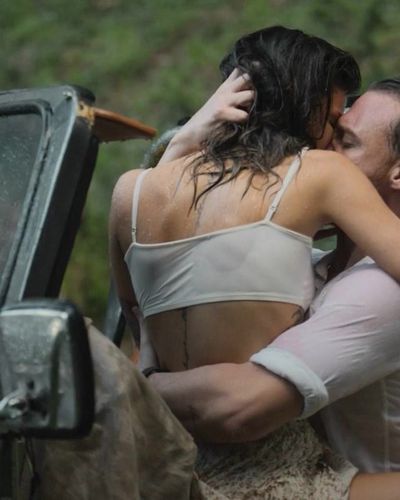 Devrim Özkan seksi ifşa fotoğrafı 23 — Mavi Mağara (2024)