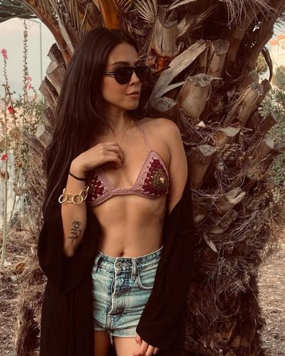 Dilara Akyüksek seksi ifşa fotoğrafı 38