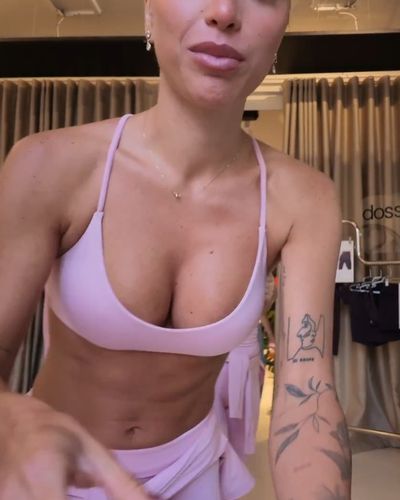 Dilara Aydın seksi ifşa fotoğrafı 111