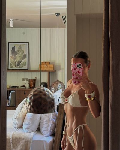 Dilara Aydın seksi ifşa fotoğrafı 86