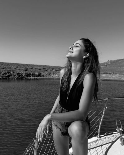 Dilin Döğer seksi ifşa fotoğrafı 25