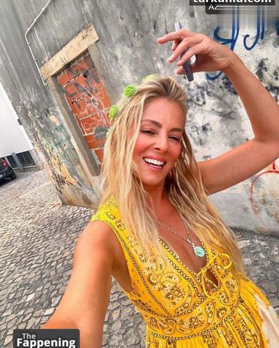 Doğa Rutkay seksi ifşa fotoğrafı 1 — Doğa Rutkay Sexy And Sizzling Photos Collection (2026)