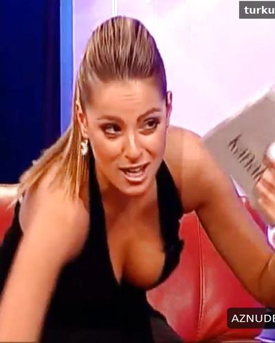 Doğa Rutkay seksi ifşa fotoğrafı 20 — Doğa Rutkay Sexy Photos (2022)