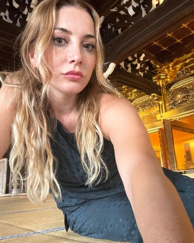 Dolunay Soysert seksi ifşa fotoğrafı 50
