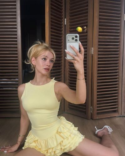 Duygu German seksi ifşa fotoğrafı 17